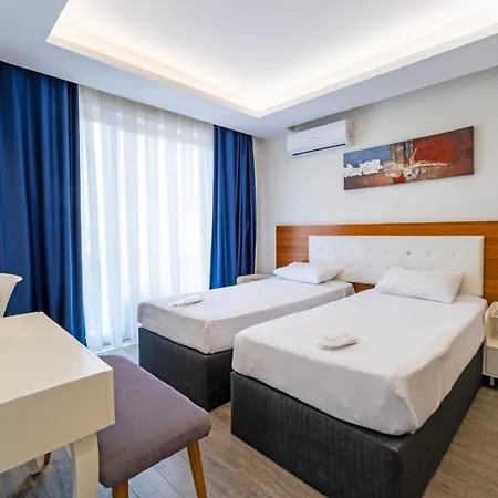 Aparthotel Hey Lara 3*